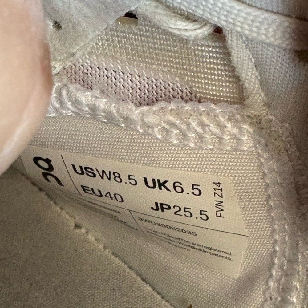 On Running Cloudpulse White | Frost Women's Sneakers sz 8.5 preloved - Picture 7 of 7